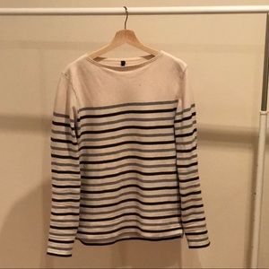 Flat-neck long sleeve
